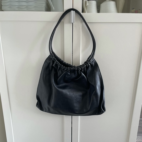 Gucci vintage black leather shoulder bag - Picture 3 of 10